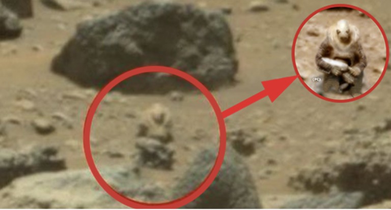 According to NASA Sources, Discovered an Armed Alien Soldier Frozen on Mars